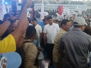 Prabowo Konsolidasi Partai Koalisi di Medan, Bobby Nasution Hadir