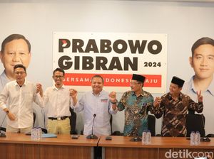 Relawan Anies dan Ganjar Kompak Pindah Dukungan ke Prabowo-Gibran