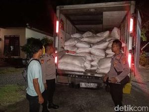Selundupkan 5 Ton Pupuk Subsidi, Sopir Alfamart Ditangkap di Lombok Selundupkan 5 Ton Pupuk Subsidi, Sopir Alfamart Ditangkap di Lombok