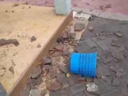 Teror Tetangga di Sidoarjo Lempar Batu dan Genting ke Rumah