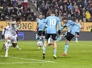 Bayer Leverkusen Menang di Menit Akhir, Kukuh di Puncak Bundesliga