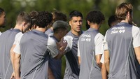 Luis Suarez adalah rekrutan anyar klub MLS Inter Miami. Foto: AP/Rebecca Blackwell