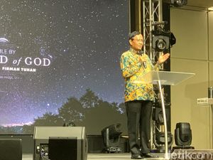 Mahfud soal Ganjar Bagi-bagi Voucher Dilaporkan ke Bawaslu: Biar Aja