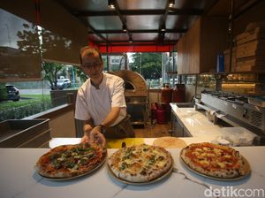 Mencicip Pizza di Cibo! Cafe Italiano