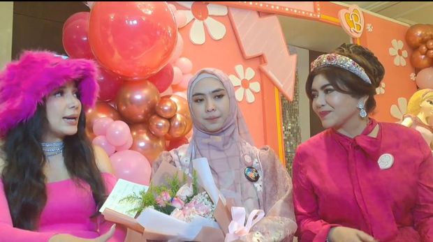 Oki Setiana Dewi