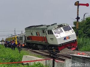 KA Pandalungan Anjlok, 4 KA Tujuan Surabaya dan Bangil Dialihkan KA Pandalungan Anjlok, 4 KA Tujuan Surabaya dan Bangil Dialihkan
