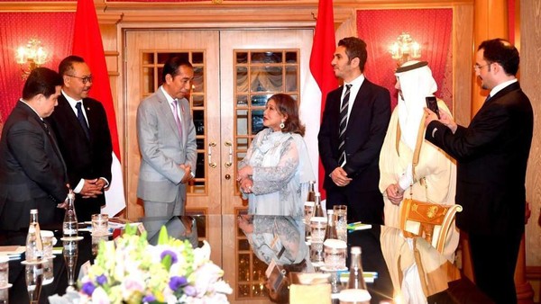 Presiden Jokowi mengadakan pertemuan dengan sejumlah pengusaha Brunei Darussalam (konsorsium investor). (Rusman - Biro Pers Sekretariat Presiden)