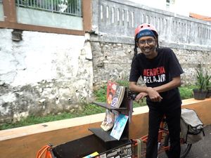Lika-liku Kampung Buku Cibubur, Buku Hilang hingga Ancaman Longsor Lika-liku Kampung Buku Cibubur, Buku Hilang hingga Ancaman Longsor