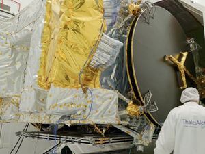 Ini Perbedaan Satelit GEO, MEO, LEO Beserta Keunggulannya Ini Perbedaan Satelit GEO, MEO, LEO Beserta Keunggulannya