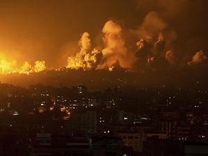 Israel Terus Serang Gaza, 60 Warga Palestina Tewas dalam Semalam