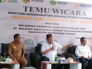 Airlangga Dicurhati Warga Batu Cermin NTT soal Tanah Tandus karena Cuaca