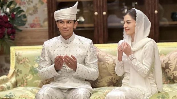 Akad Nikah Pangeran Abdul Mateen dan Anisha Rosnah