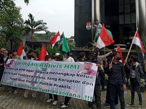 Aksi Damai Desak Pimpinan KPK Segera Periksa Ketua PPATK