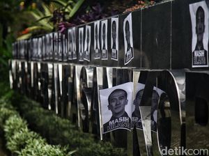 Video KPK soal Harun Masiku: 270 Juta Orang Indonesia Tak Tahu Keberadaannya Video KPK soal Harun Masiku: 270 Juta Orang Indonesia Tak Tahu Keberadaannya