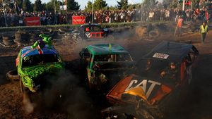 Ganasnya Lomba Mobil di Malta, Saling Tabrak Demi Tujuan Mulia