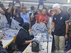 Kunjungi Pabrik Garmen di Banjarnegara, Ganjar Tanya soal Pungli