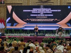 Sambatan Forum Rektor ke Jokowi: PTN Dihantui KPK, PTS Dikejar-kejar Pajak