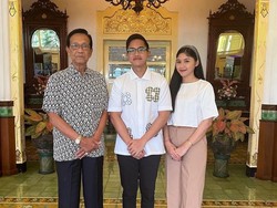 Ramai Pose Tangan Sultan Saat Foto dengan Kaesang, PSI: Jangan Dipolitisasi