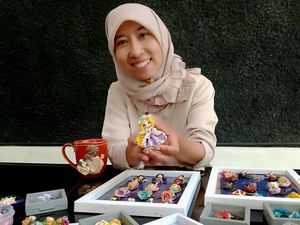 Ngalam Mbois: Clay Buatan Lila Diburu Bule Ngalam Mbois: Clay Buatan Lila Diburu Bule