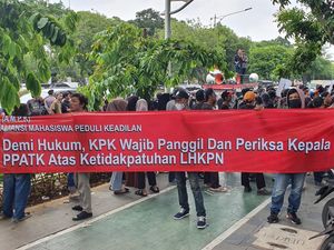 AMPK Gelar Demo di PPATK, Desak Pejabat Tak Tertib LHKPN Mundur AMPK Gelar Demo di PPATK, Desak Pejabat Tak Tertib LHKPN Mundur