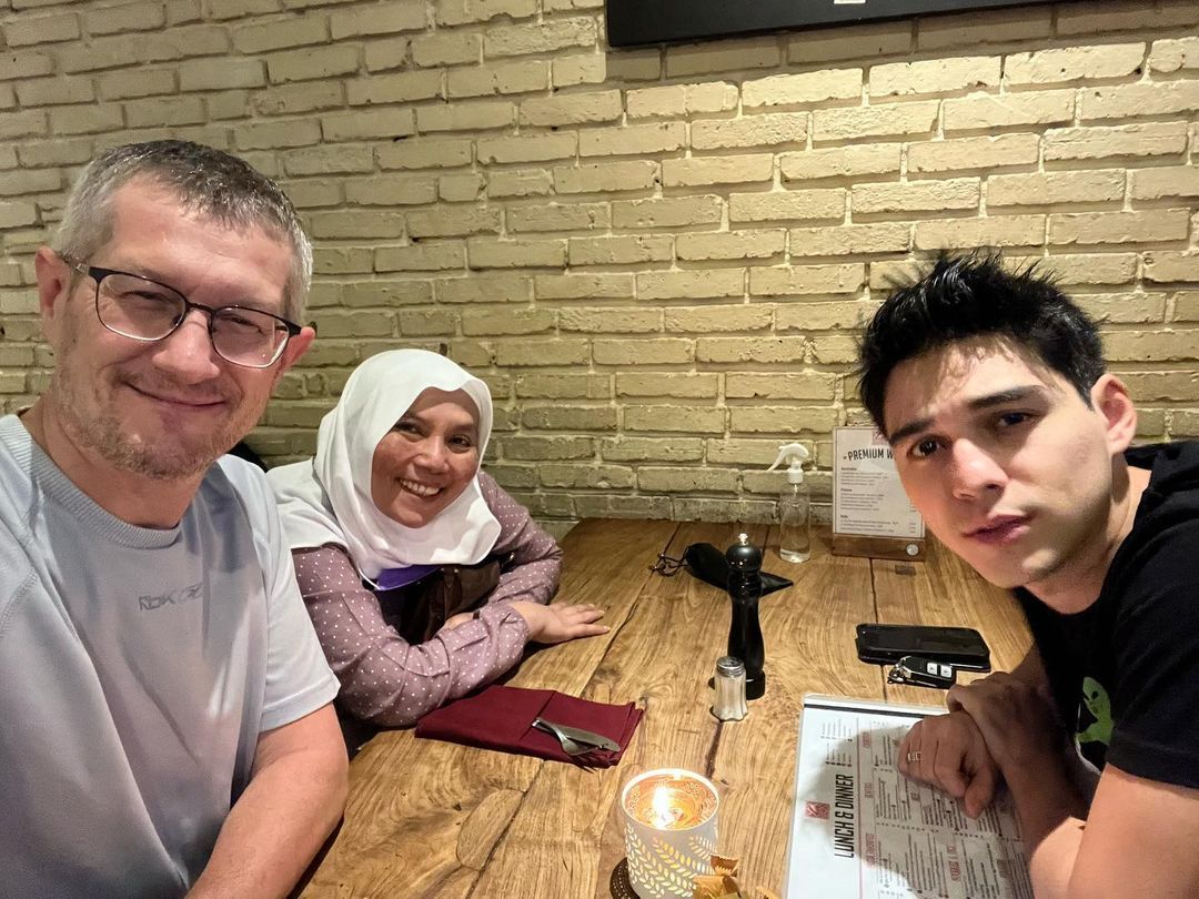 Maxime Bouttier dan Ibunda