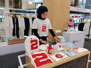Toko Merchandise Capres Klaim Bisa Kantongi Puluhan Juta Sehari Toko Merchandise Capres Klaim Bisa Kantongi Puluhan Juta Sehari