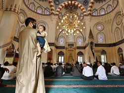 Perjuangan Muslim di Jepang Cari Lahan Pemakaman