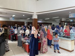 Isu Toserba Tutup di Sukabumi, Emak-emak Heboh Belanja Berujung Kecewa