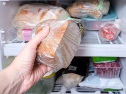 Roti Lebih Sehat Dibekukan daripada Disimpan di Kulkas Karena Hal Ini
