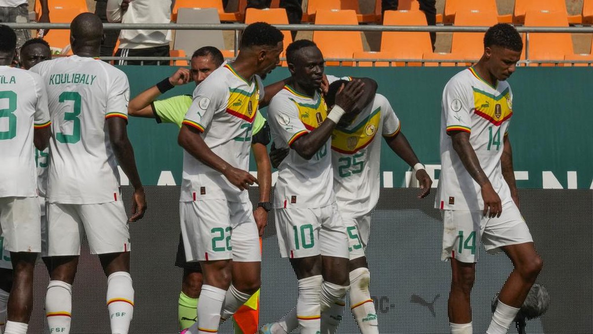Senegal awali Piala Afrika 2023 dengan menyikat Gambia 3-0 (AP/Sunday Alamba)