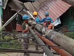 Innova Tabrak Tiang Listrik di Jambi, 11 Ribu Pelanggan Terimbas Pemadaman