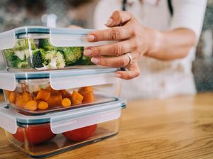 5 Tips Cegah Kontaminasi Silang di Dapur agar Tidak Keracunan 5 Tips Cegah Kontaminasi Silang di Dapur agar Tidak Keracunan