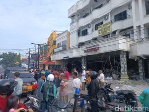 4 Fakta Pipa Gas Meledak di Medan yang Lukai 1 Warga 4 Fakta Pipa Gas Meledak di Medan yang Lukai 1 Warga