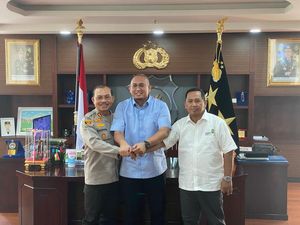Kapolda-Andre Rosiade-Kemenkop Rapat Bahas Dugaan Penipuan Koperasi di Dharmasraya Kapolda-Andre Rosiade-Kemenkop Rapat Bahas Dugaan Penipuan Koperasi di Dharmasraya