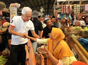 Ganjar Dicurhati soal Harga Naik di Pasar Pekalongan: Butuh Intervensi