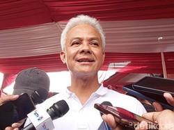 Ganjar Setuju Peraga Kampanye Semrawut Ditertibkan: Ganggu Keindahan Kota