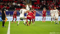 Hingga peluit panjang berbunyi, skor tetap bertahan. Indonesia kalah 1-3 dari Irak di laga perdana Grup D Piala Asia 2023. 