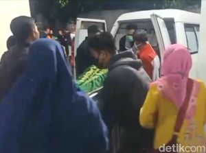 Jenazah 6 LC Korban Kebakaran Tempat Karaoke di Tegal Dipulangkan