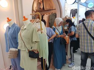 Dinamai Little Bangkok Tanah Abang, Barang Dagangannya Impor Thailand?