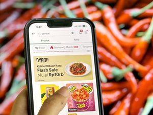 Kisah Penjual Makanan Pedas Raup Omzet Ratusan Juta di Tokopedia