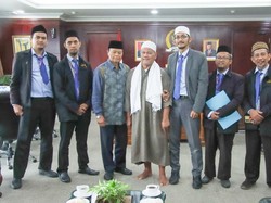 HNW Dorong Peran Pesantren Cerahkan Masyarakat untuk Pemilu Beretika