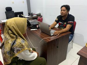 Sosok Wanita Berkerudung Pembunuh Sadis Ibu Muda di Sampang Sosok Wanita Berkerudung Pembunuh Sadis Ibu Muda di Sampang