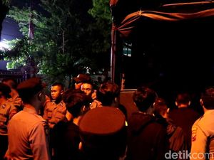 Bentrok Antarperguruan Silat di Mojokerto Digagalkan, 41 Pendekar Diamankan Bentrok Antarperguruan Silat di Mojokerto Digagalkan, 41 Pendekar Diamankan