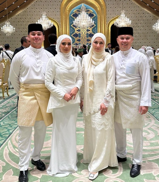 Suasana Majlis Persantapan Diraja Pernikahan Pangeran Mateen dan Anisha Rosnah