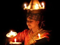 Mengenal Tari Lilin, Sejarah, Busana, dan Fungsinya