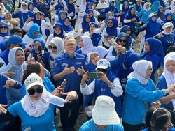 Keliling Banten, Zulhas Terus Kampanyekan PAN dan Prabowo-Gibran