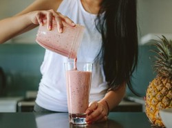 5 Tips Meracik Smoothie yang Ampuh Bantu Turunkan Berat Badan