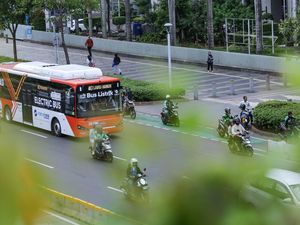 TransJ Akan Tempatkan Petugas di Perlintasan Rel Buntut Insiden Bus Terjebak TransJ Akan Tempatkan Petugas di Perlintasan Rel Buntut Insiden Bus Terjebak