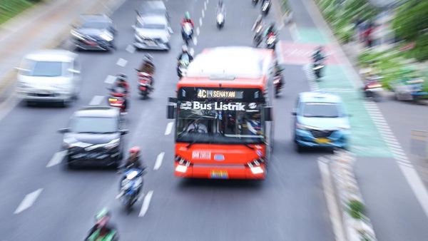 TransJakarta Tambah 200 Armada Bus Listrik di 2024