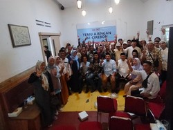 Ajengan Cirebon Gabung RUMI, Siap Menangkan Prabowo-Gibran di Jawa Barat